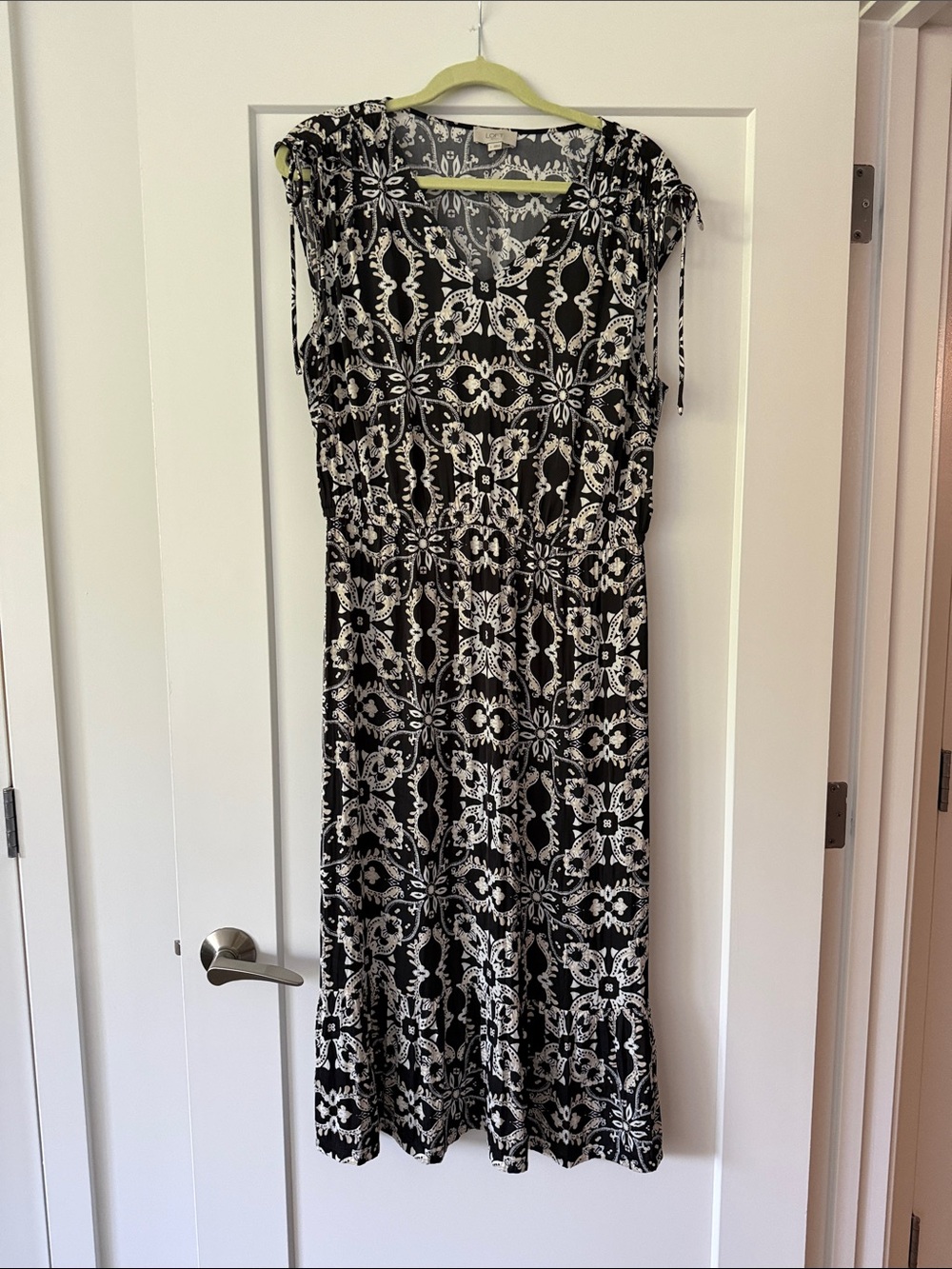 LOFT Outlet Black and White Printed Maxi Dress